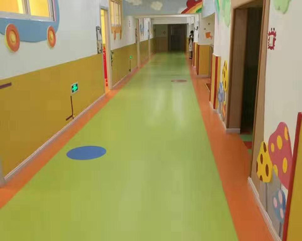 大连塑胶地板