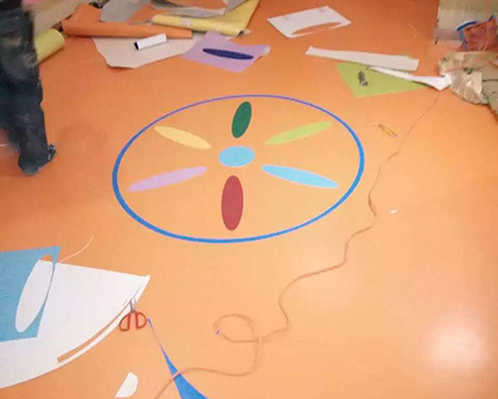 室内幼儿园塑胶地板:艺源教育吉丁堡幼儿园